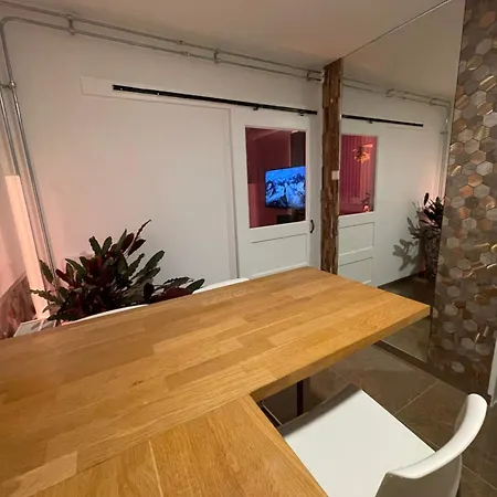 Puur & Wellness Apartament *