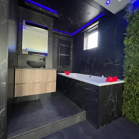 Puur & Wellness Apartament *